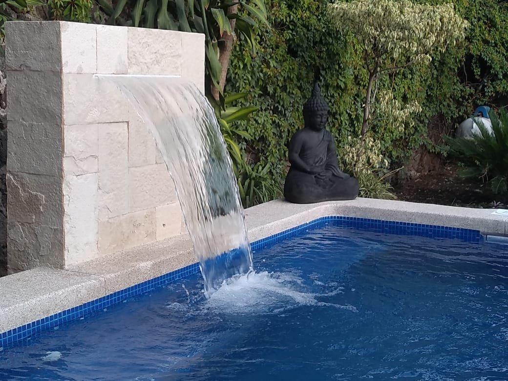 Cascadas y efectos de agua para albercas