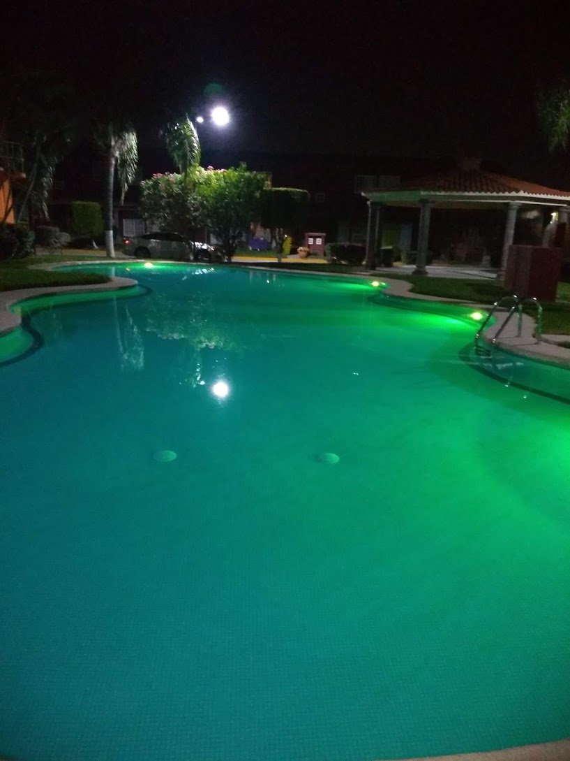 Iluminación LED para albercas